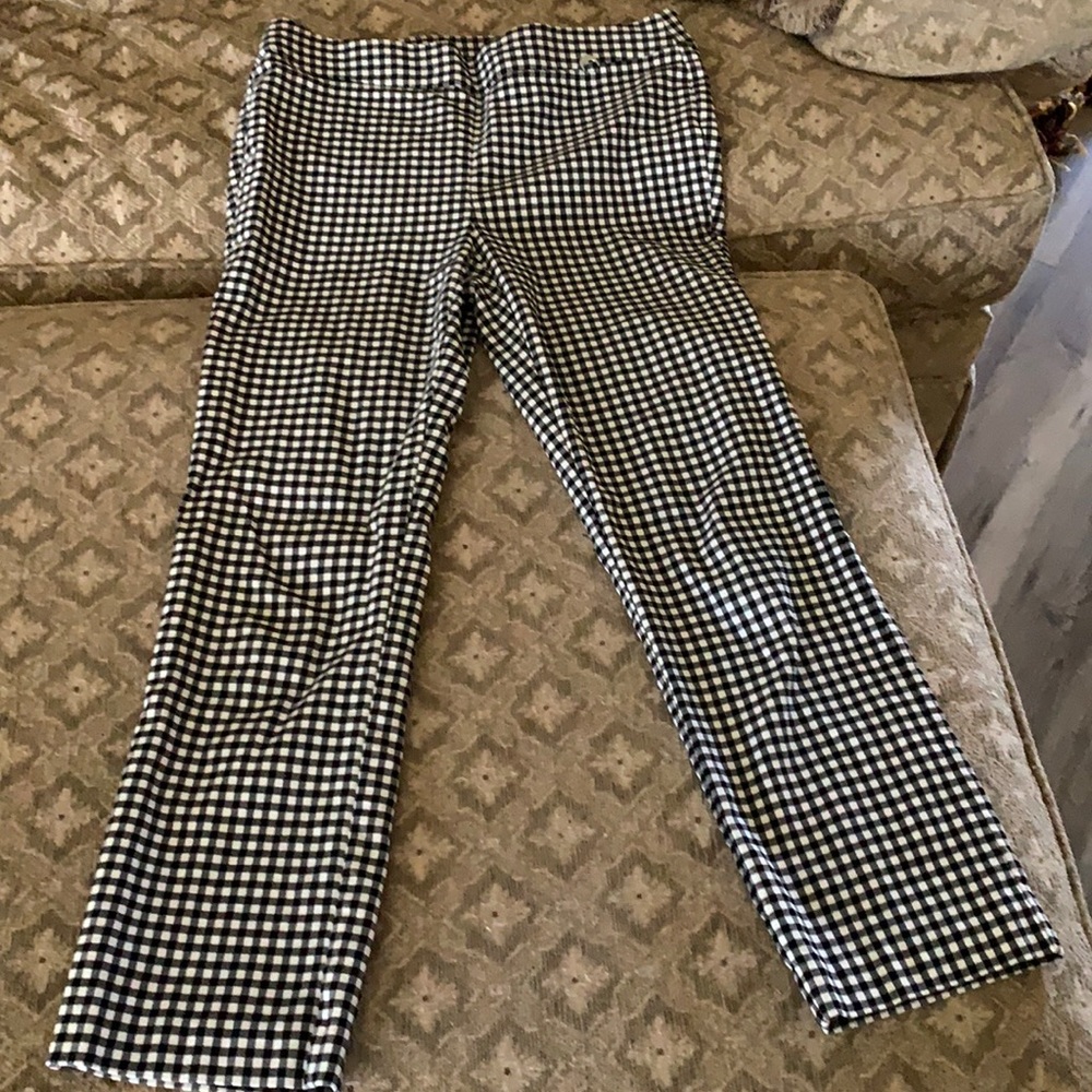Rafaella comfort stretch pants. Black & white check. Size 8P